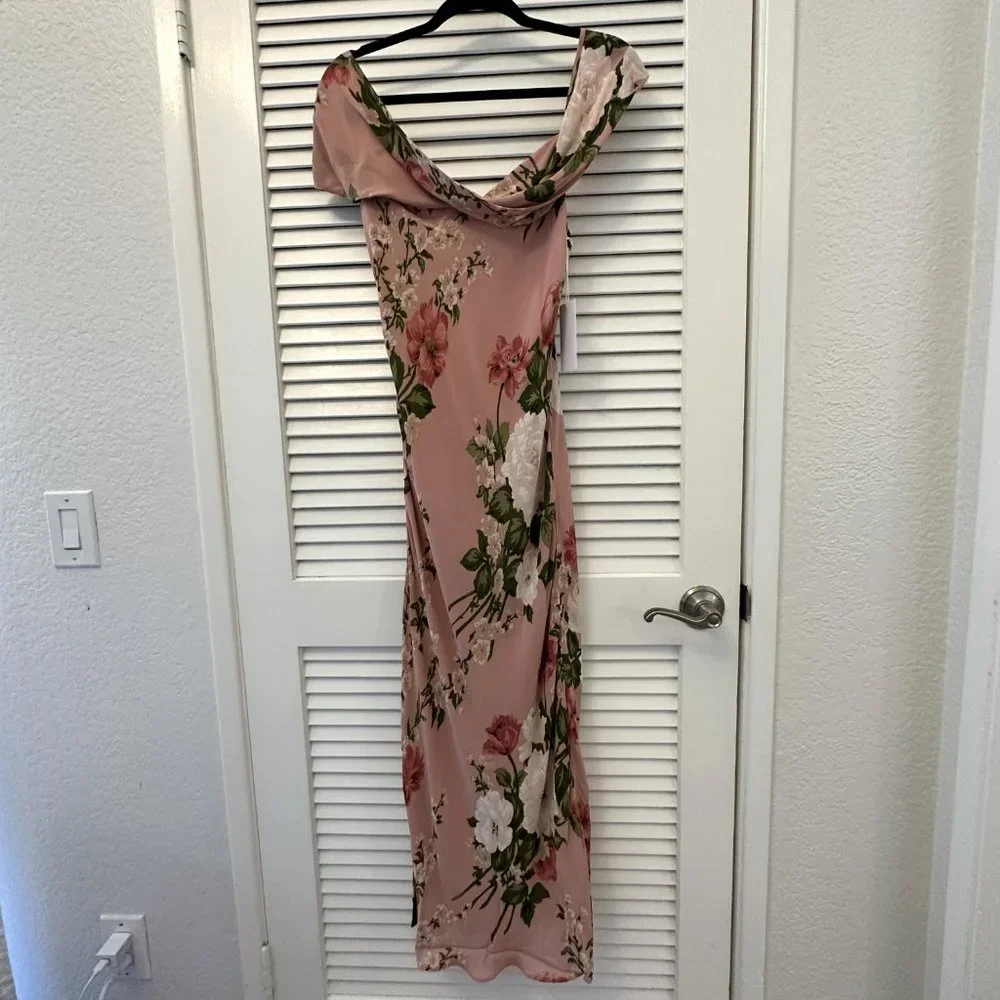 🌹SALE🌹Reformation Reya Dress in Rose Garden - Picture 14 of 16
